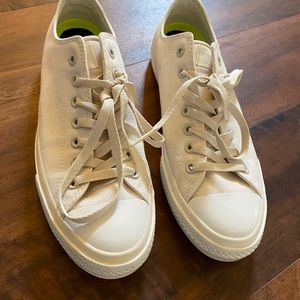 Converse Size 10